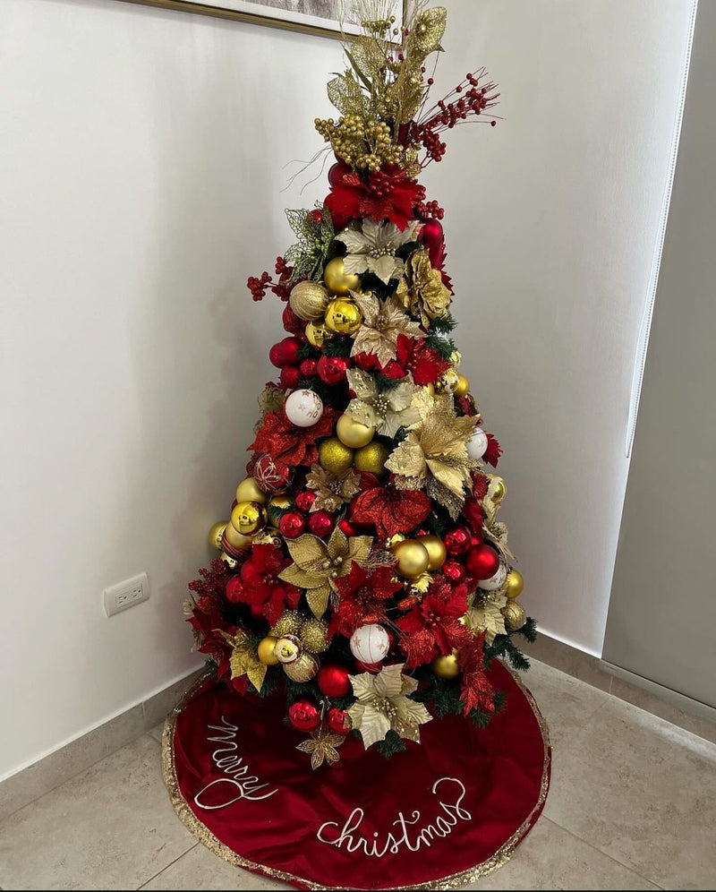 Árvore de Natal + Decoração 360º Folhas Gold Inclusa - 1,50 Metros